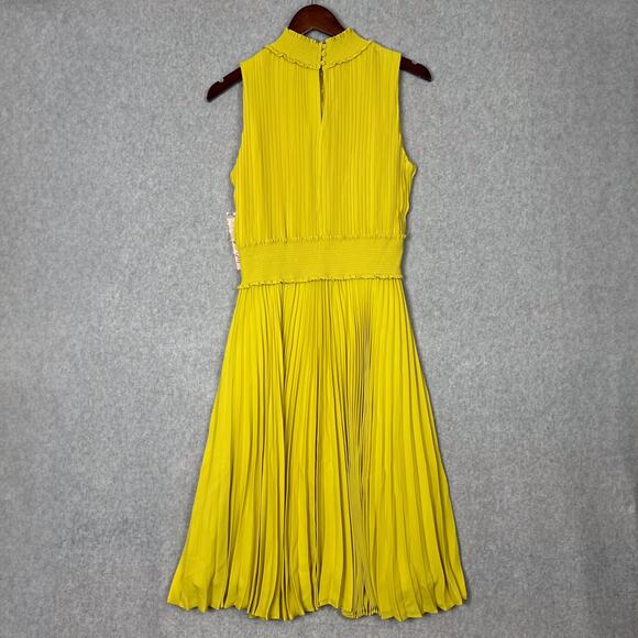 Nanette Lepore Mock Neck Sleeveless Pleated Dress in Lime Matcha Size 10 - Picture 4 of 9